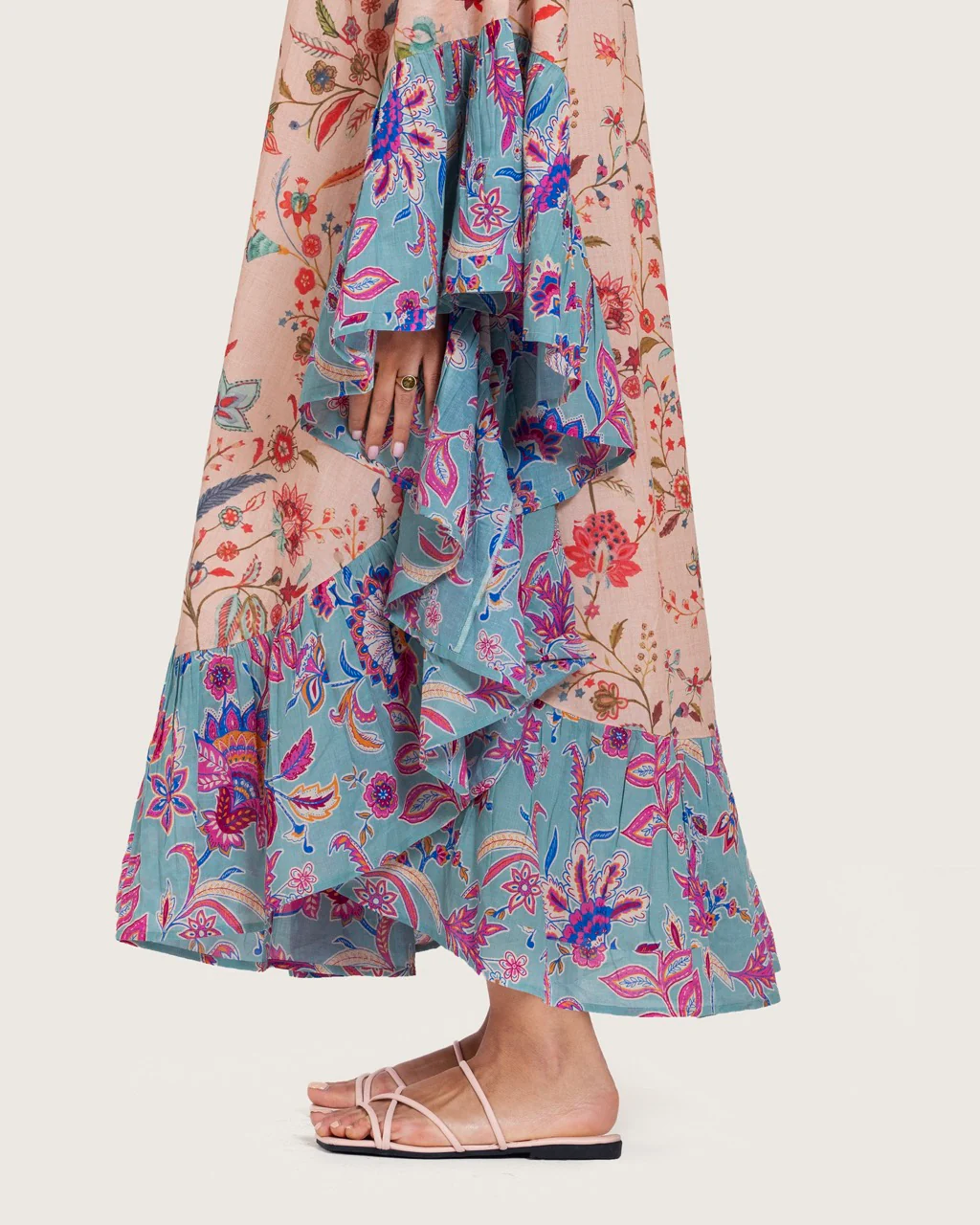 A flowy cotton kaftan with ruffle wide sleeves and mix print - Image 7