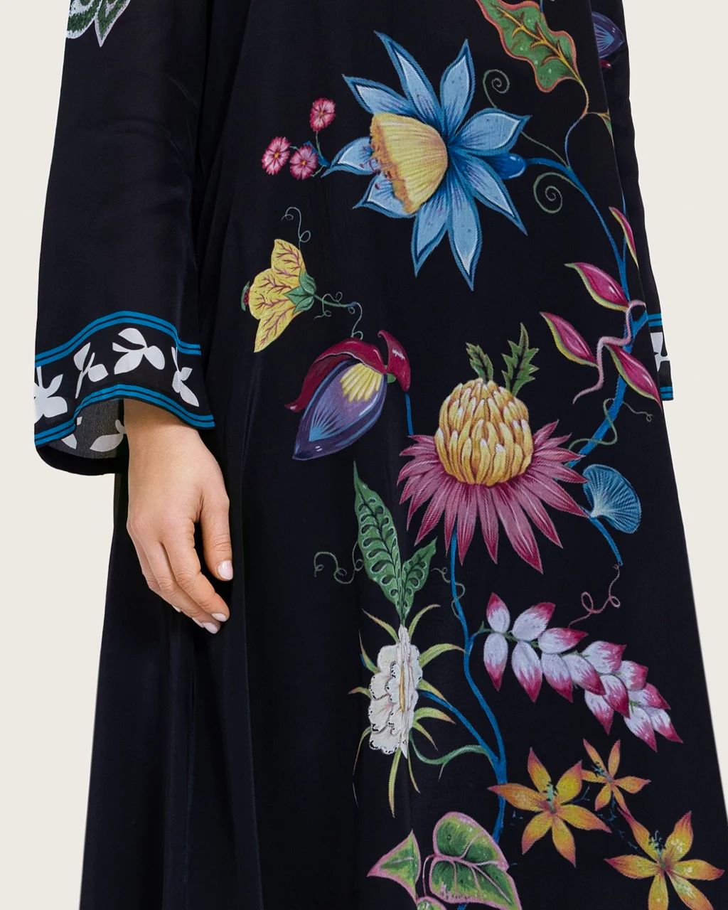 Artistic Floral Maxi Dress with Scalloped Hem - Image 10