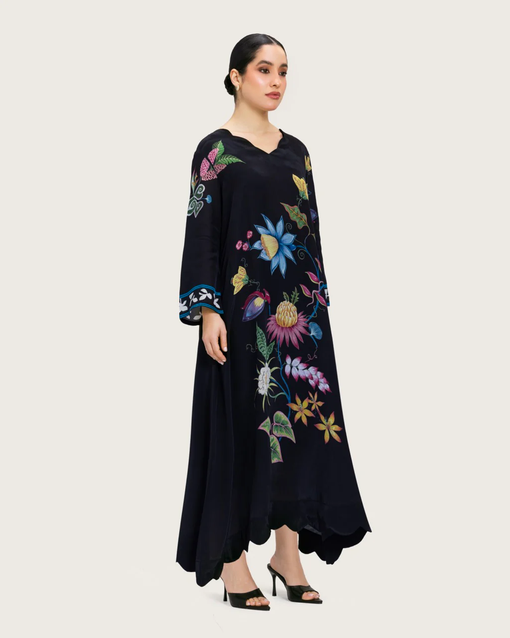 Artistic Floral Maxi Dress with Scalloped Hem - Image 3