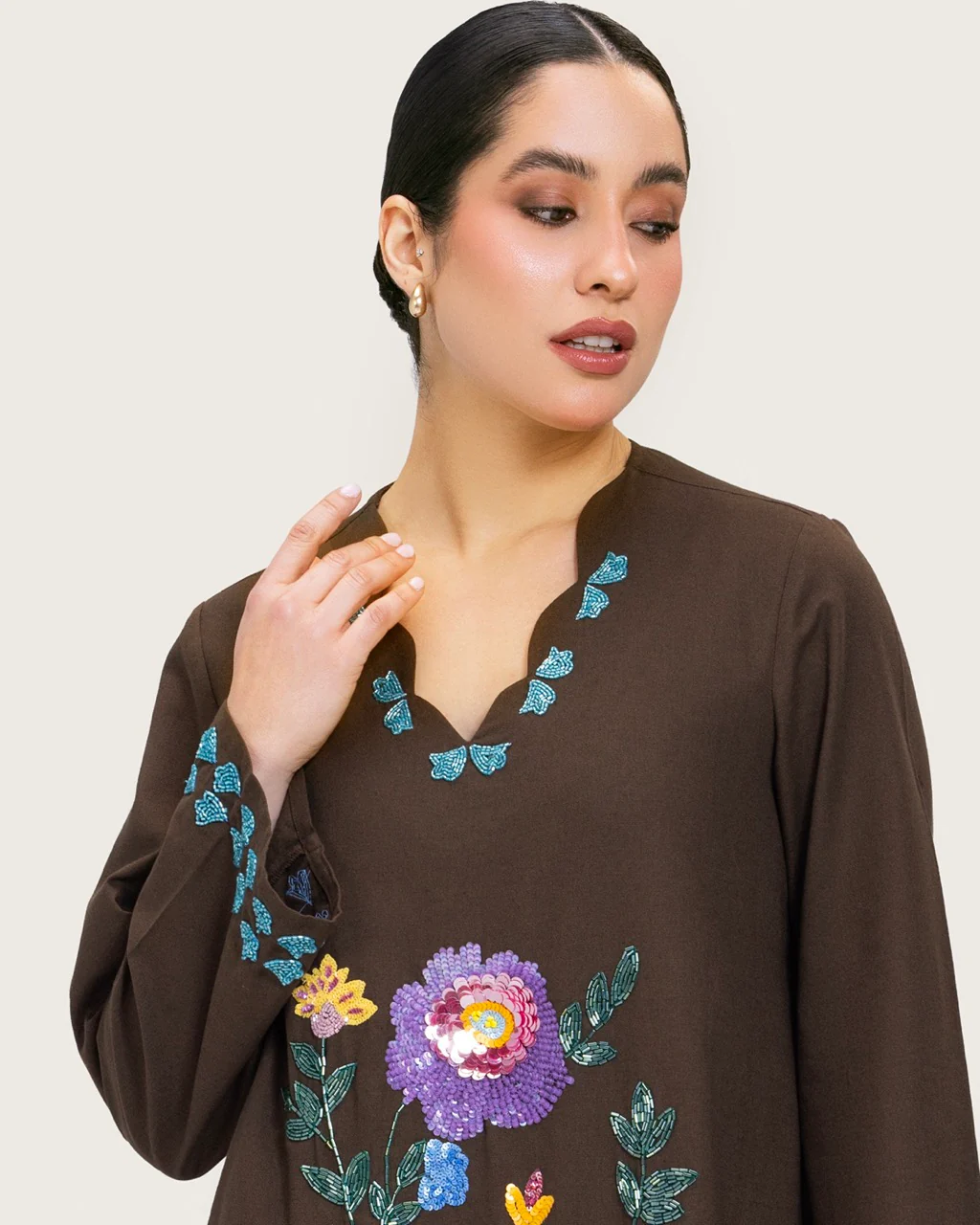Brown Linen Kaftan with Hand Embellishments and Scalloped Edges - Image 13