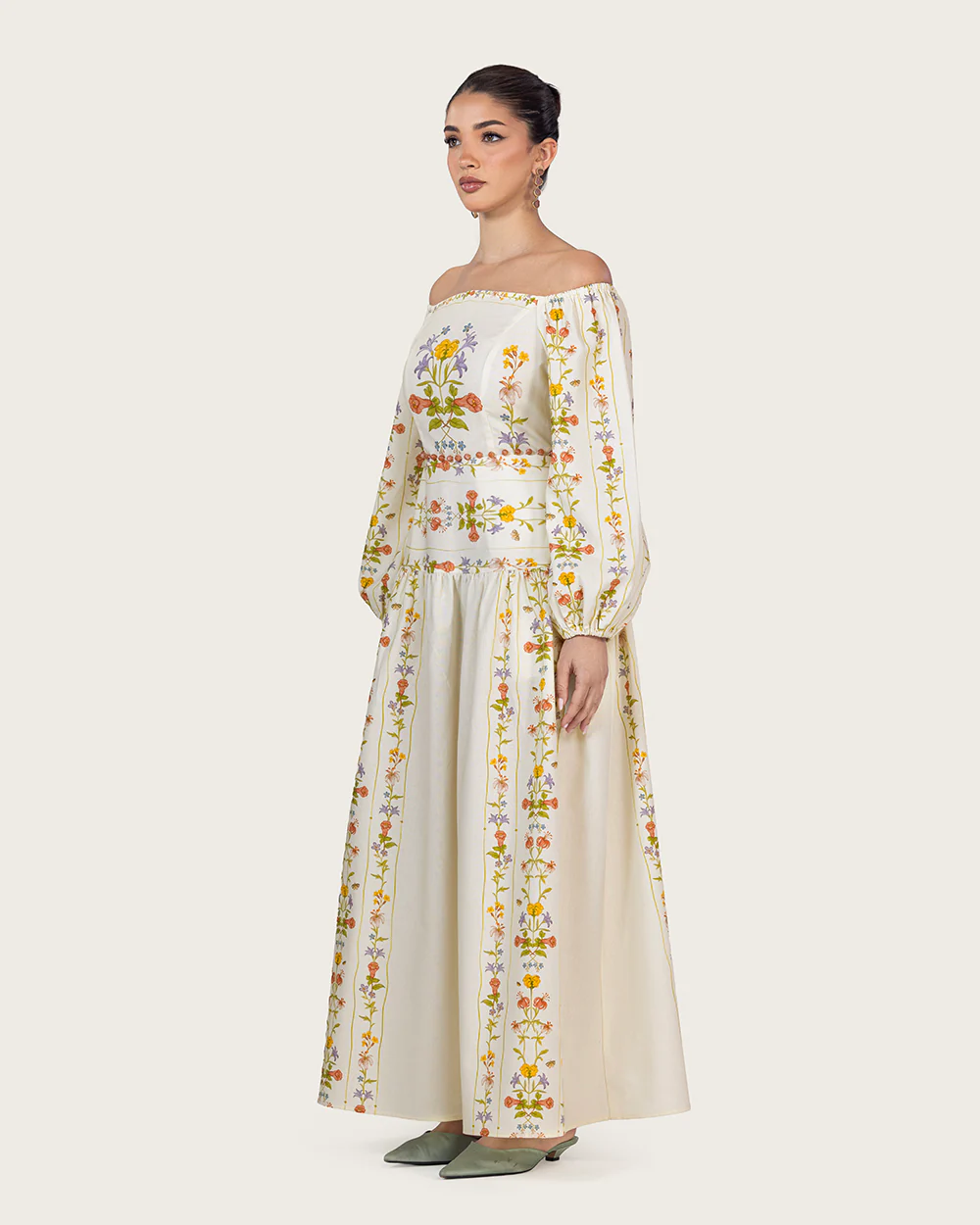 Embroidered Linen  Dress with Hand-Beaded Waist - Image 3