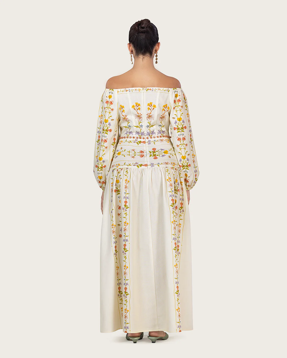 Embroidered Linen  Dress with Hand-Beaded Waist - Image 8
