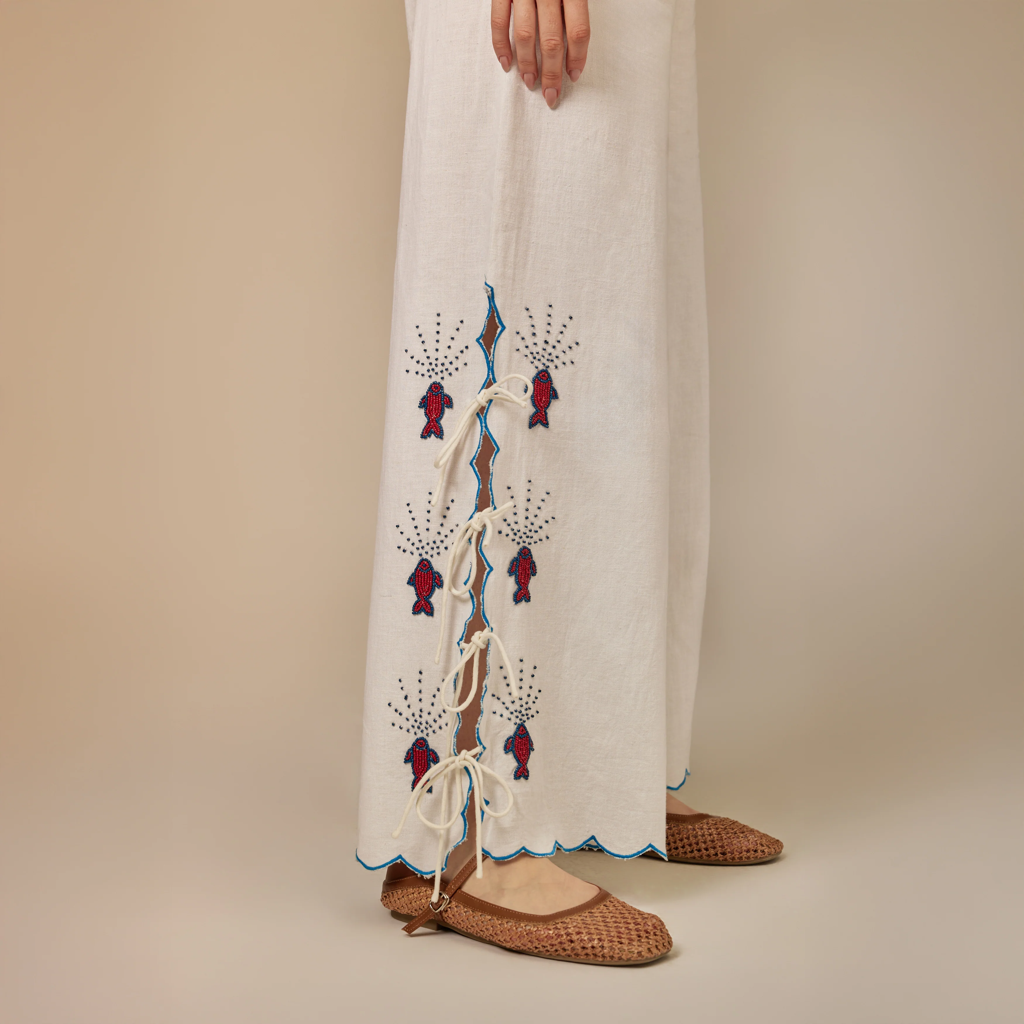 White Hand Beaded Fish Decorated Cotton Set - Image 6