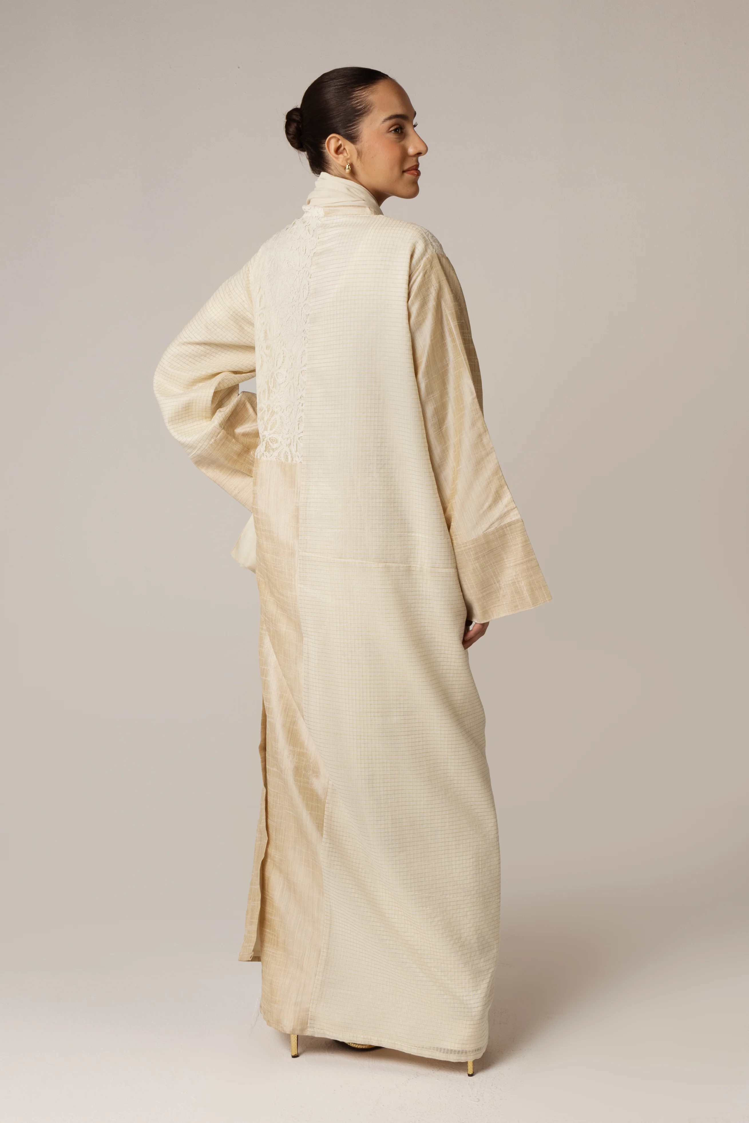 Lace and Taffeta Mix Fabric Abaya - Image 3