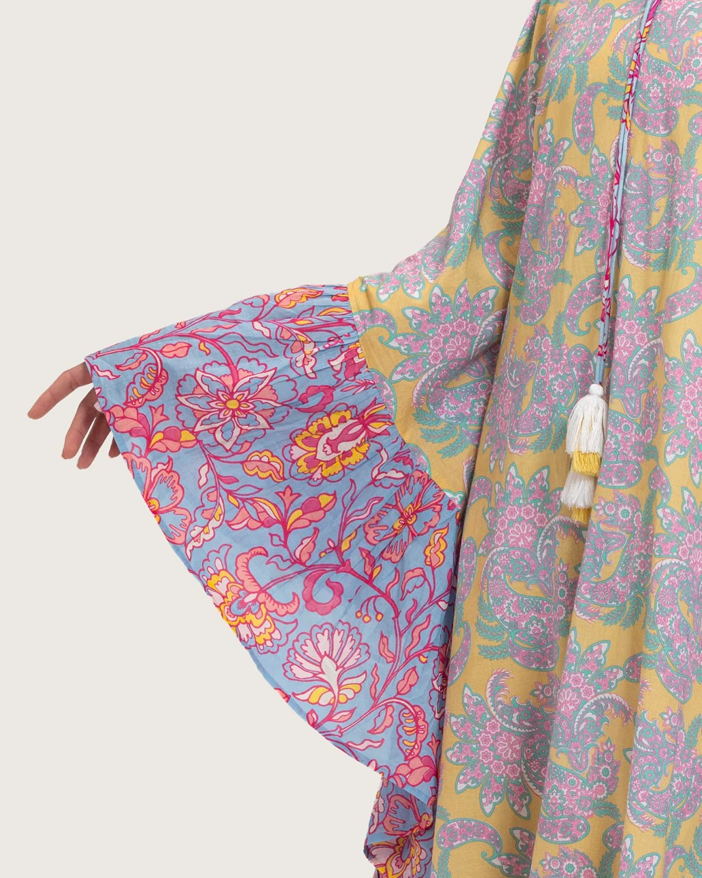 Printed Flowy Kaftan Dress with Soft Multicolor Motifs and Tassels - Image 10