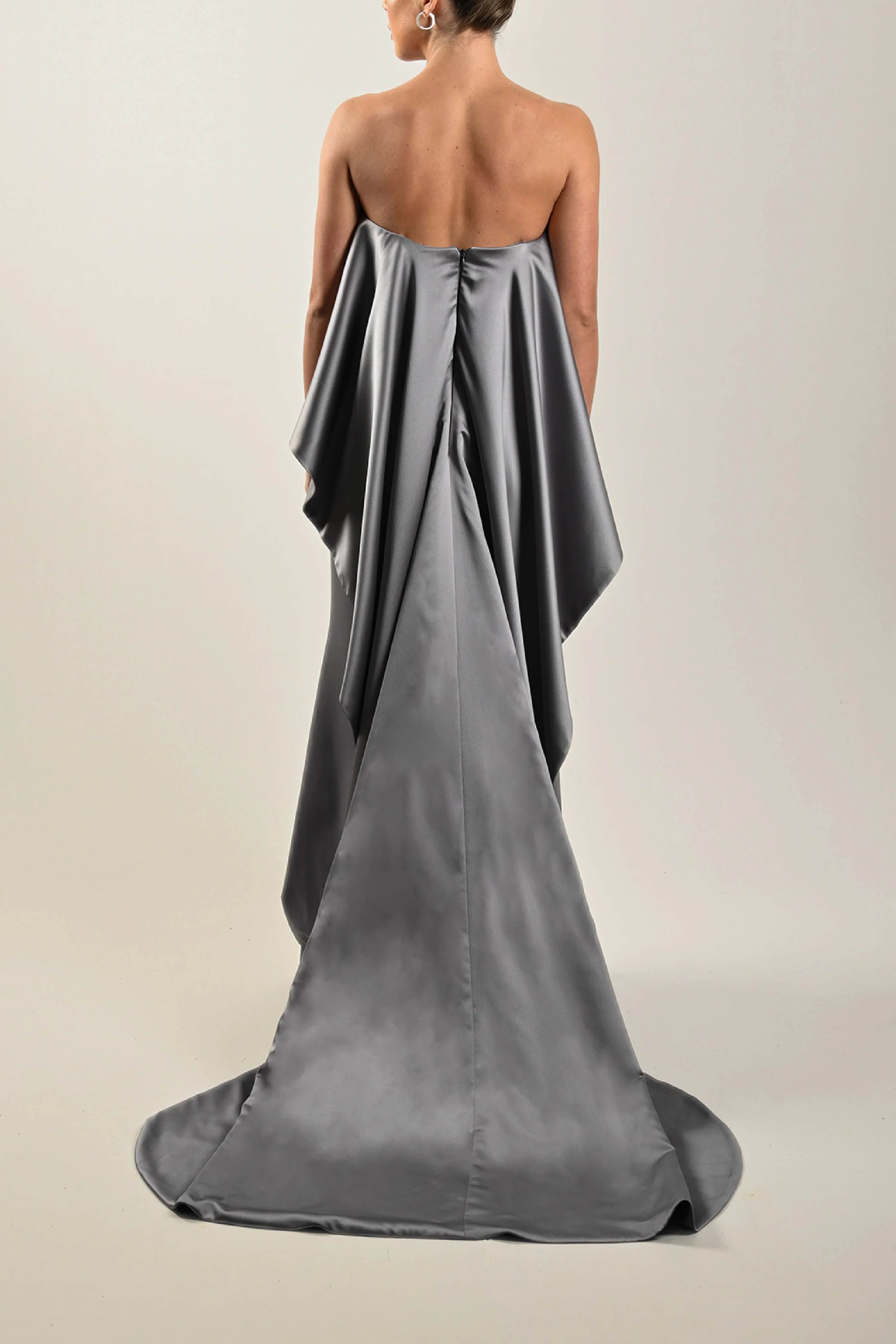 Sleeveless Long Crepe Dress – Elegant Grey Modest Style for Women - Image 2