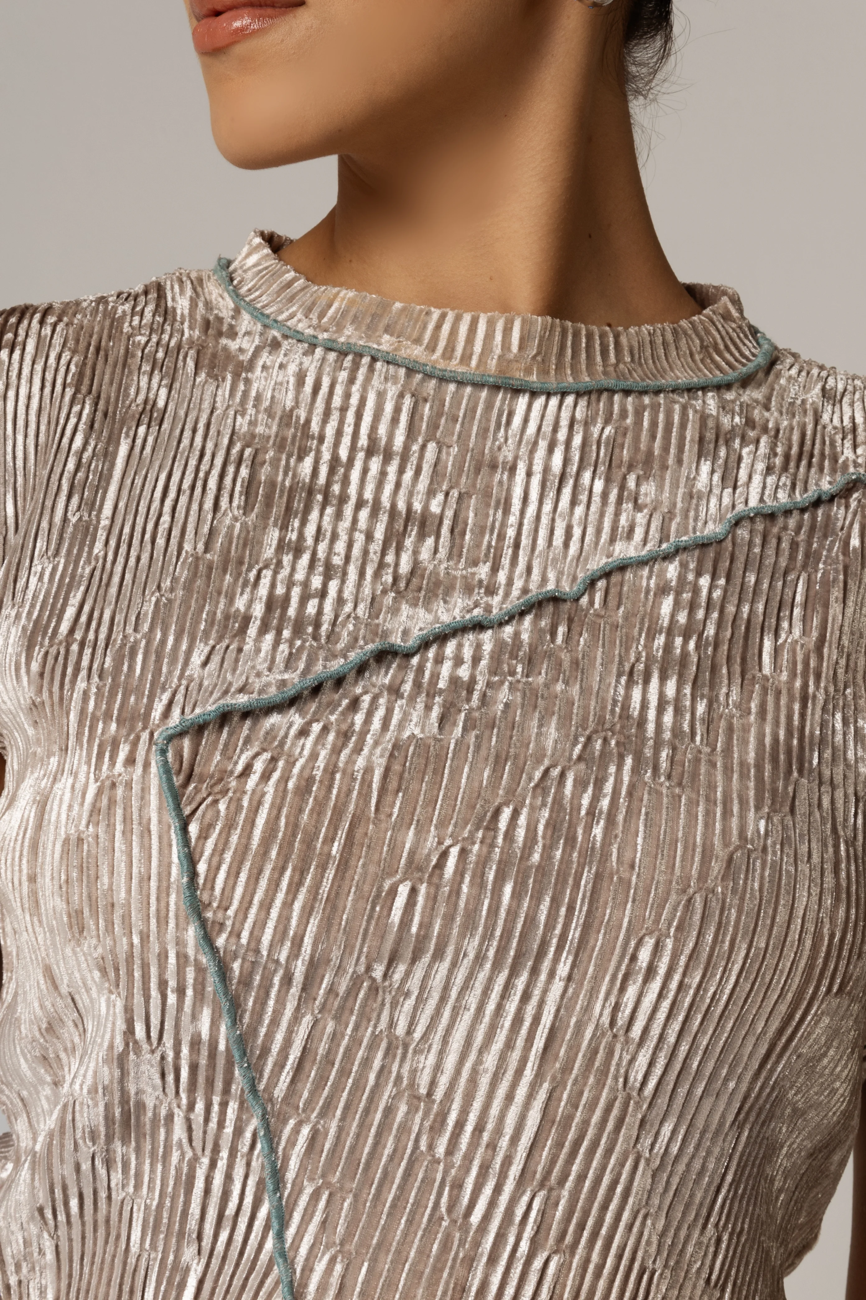 Beige Velvet Two-Piece Set – Top & Skirt – Elegant Winter Outfit - Image 3